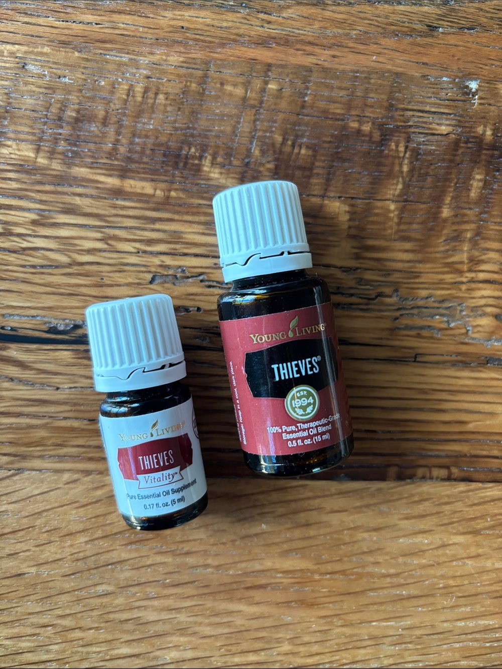 𝅺NWT Young Living Thieves Essential Oil Blend 15ml and 5 ml bundle